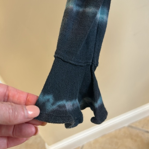 Fun Long sleeve Tie dye - Picture 3 of 7